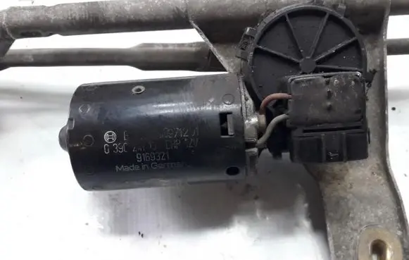 Volvo S70 V70 V70 XC Wiper motor 9169321
