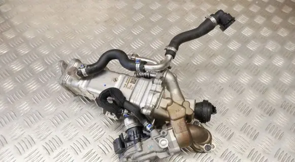 BMW X3 F25 EGR valve 7822348 8513132