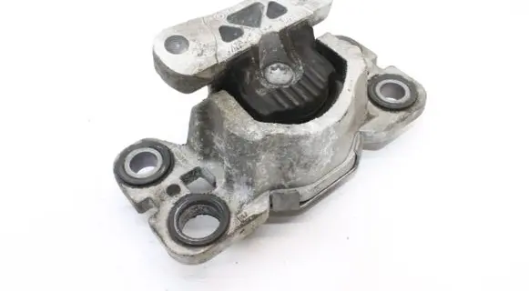 Land Rover Range Rover Evoque L538 Engine mount bracket EJ327M121AD
