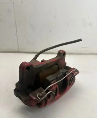Volkswagen Golf V Front brake caliper