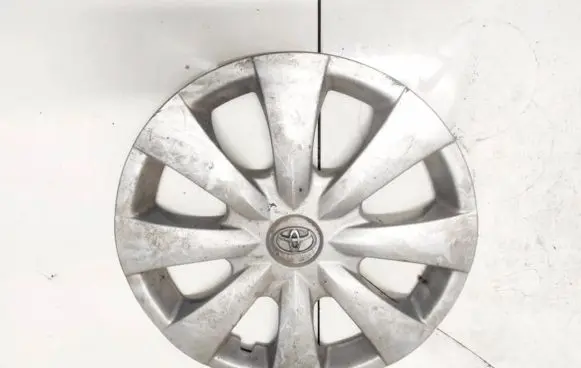 Toyota Aygo AB10 R15 wheel hub/cap/trim 426020h040 42602-0h040