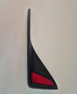 Rear bumper corner part panel trim
