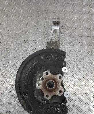 BMW 7 G11 G12 Front wheel hub spindle knuckle