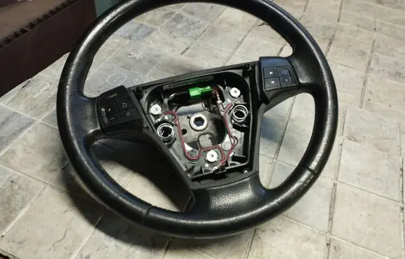 Volvo V50 Steering wheel 30764359