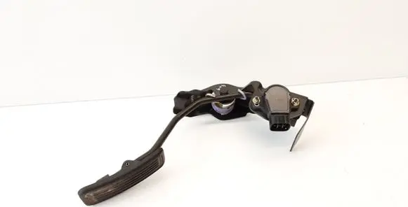 Toyota Avensis T250 Accelerator throttle pedal 7811135030