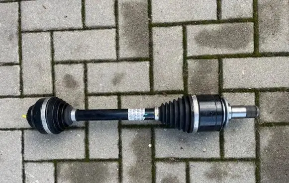 BMW M5 Front driveshaft