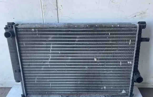 BMW 5 E34 Coolant radiator