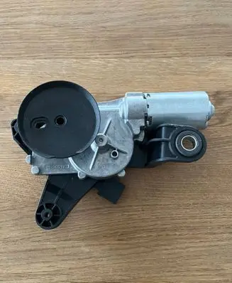 BMW 3 F30 F35 F31 Rear window wiper motor 7311415 0390201231