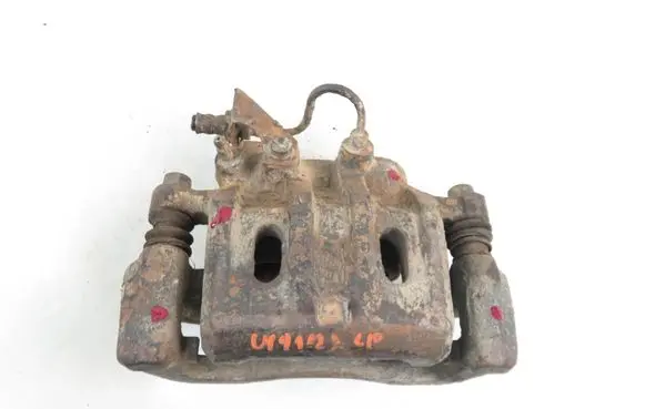 Mitsubishi Pajero Front brake caliper 