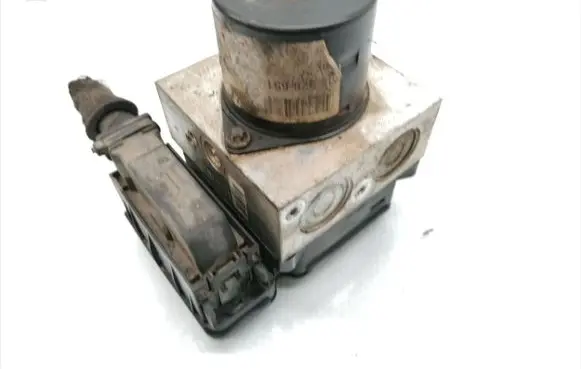 Opel Insignia A ABS Pump 13328651