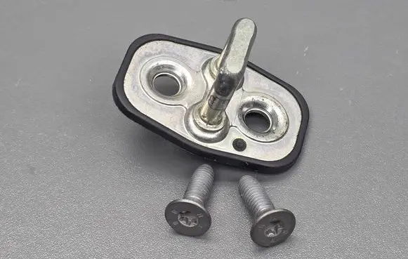 Citroen DS5 Rear door lock loop/hook striker 9655466380