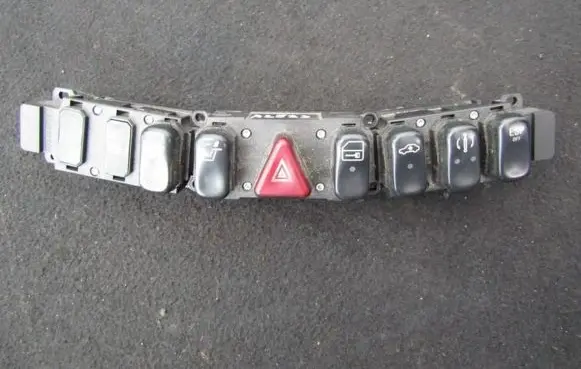 Mercedes-Benz S W220 Hazard light switch 2208206210 2208214458