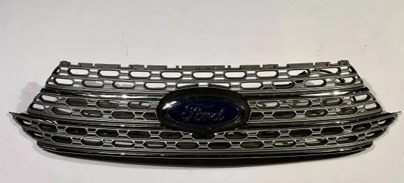 Ford Explorer VI Front grill