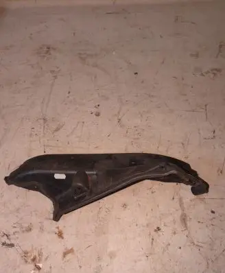 BMW 5 F10 F11 Other engine bay part 7211464