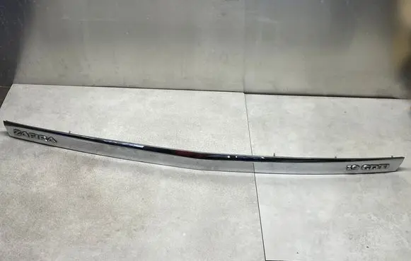 Opel Zafira B Trunk door license plate light bar 13137862