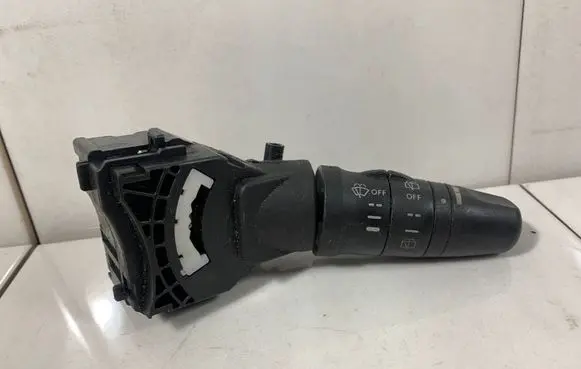 Nissan X-Trail T30 Wiper control stalk 252608H905
