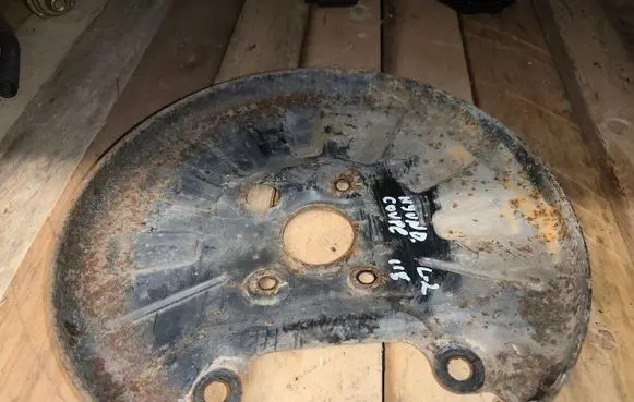 Hyundai Coupe Rear brake disc plate dust cover 