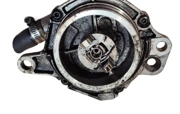 BMW 5 E34 Vacuum pump 72162503