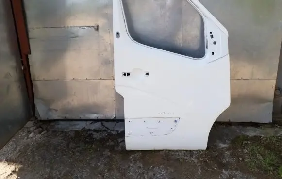 Opel Movano B Front door