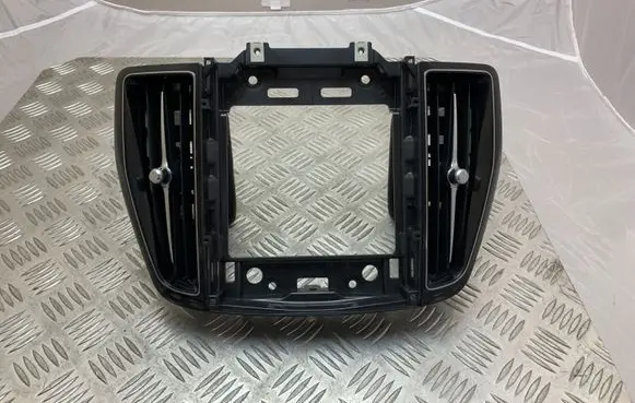 Volvo XC60 Dash center air vent grill 31417742 31477275 31477274