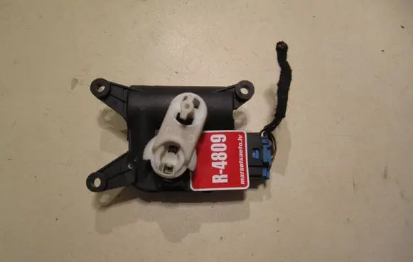 Volkswagen Golf V Air flap motor/actuator 3C1907511F 06121315 CZ1168802881