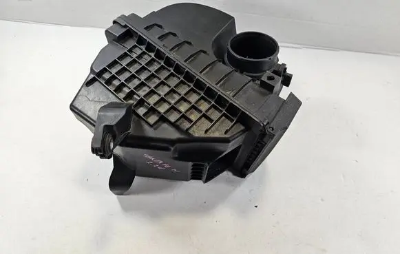 Hyundai Santa Fe Air filter box 28110S1300