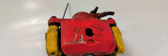 Mitsubishi Pajero Rear brake caliper