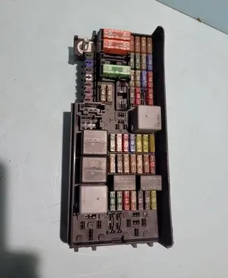 Mercedes-Benz R W251 Fuse module A1645400272