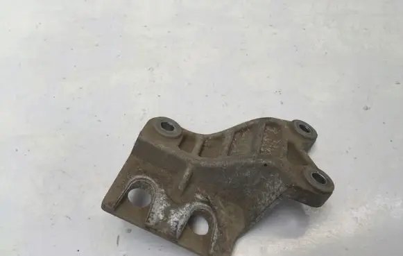 Volvo XC40 Front differential bracket 31439850