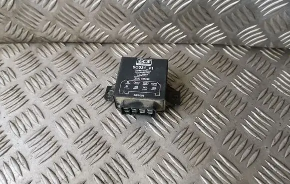 Subaru Impreza III Tow bar trailer control unit/module 5C031 5C031V1 021398