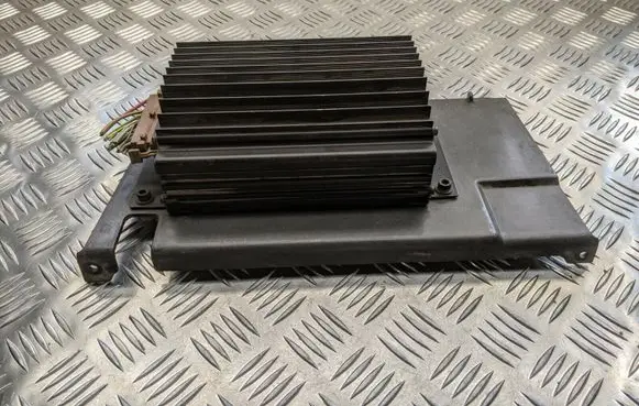 Audi A8 S8 D2 4D Sound amplifier 4D0868867B