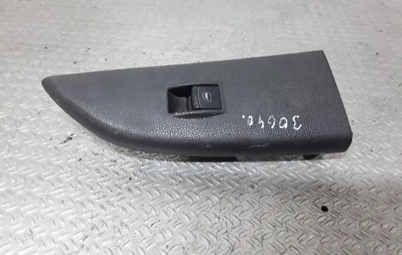 Skoda Fabia Mk1 (6Y) Electric window control switch 6Y1867228