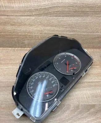 Volvo V50 Speedometer (instrument cluster) 30786344 8602879