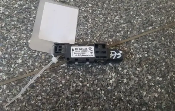 Audi A3 S3 8P Airbag deployment crash/impact sensor 4B0959643E