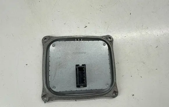 Alfa Romeo Stelvio Xenon control unit/module 147000026900 10EEG171311