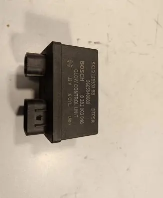 Jaguar XF X250 Glow plug pre-heat relay 9X2Q12B533BB