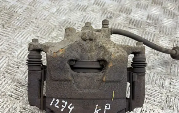 Front brake caliper