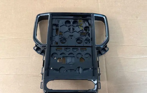 Ford Ranger IV Radio/GPS head unit trim N1WT18D699