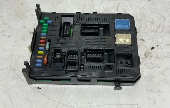 Citroen C4 Grand Picasso Comfort/convenience module 9663510180