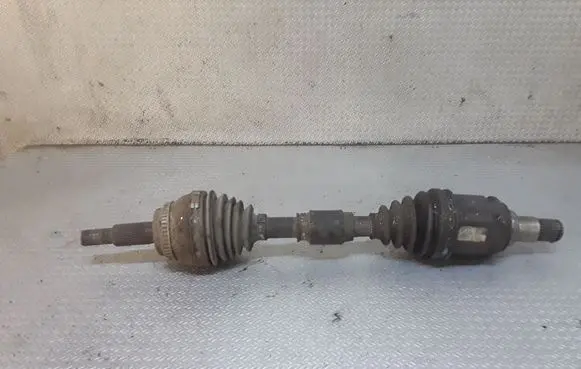 Toyota Avensis Verso Front driveshaft DM20L
