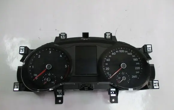 Volkswagen Tiguan Speedometer (instrument cluster) 5NA920741