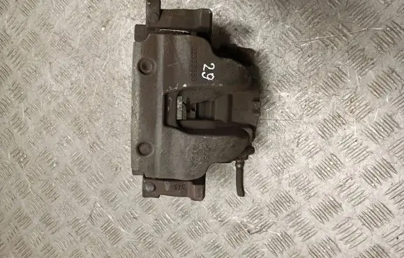 Volvo XC60 Front brake caliper 32373383