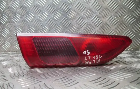 Alfa Romeo 156 Tailgate rear/tail lights