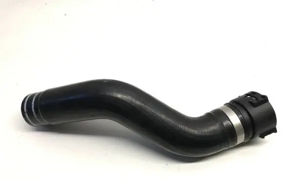 Iveco Daily 6th gen Engine coolant pipe/hose 5801302589