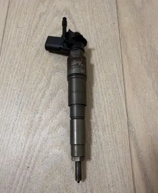 Fuel injector