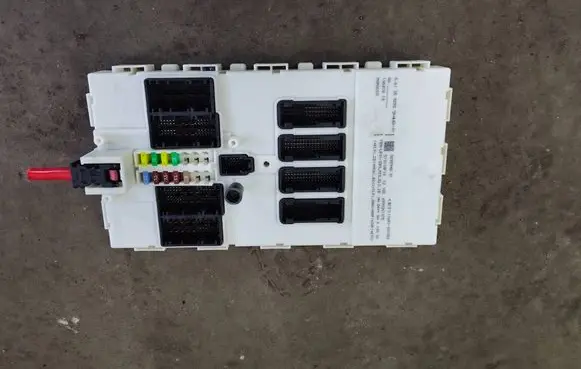 BMW 3 F30 F35 F31 Central body control module 9292948 6990261375 51911AF10