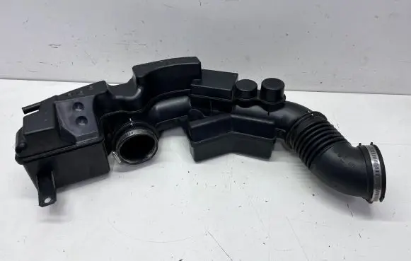 Intake resonator