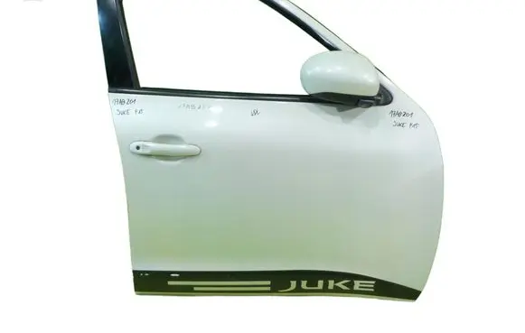 Nissan Juke I F15 Front door PRAWE