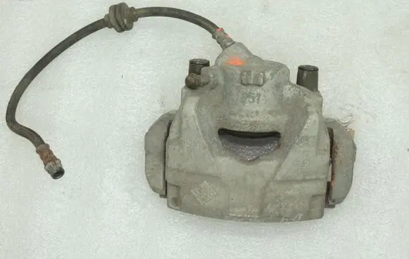 Dacia Duster Front brake caliper 410018218R
