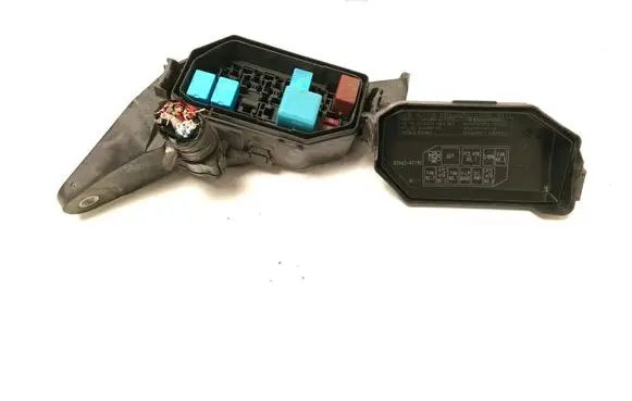 Toyota Prius (XW50) Fuse module 8266047100